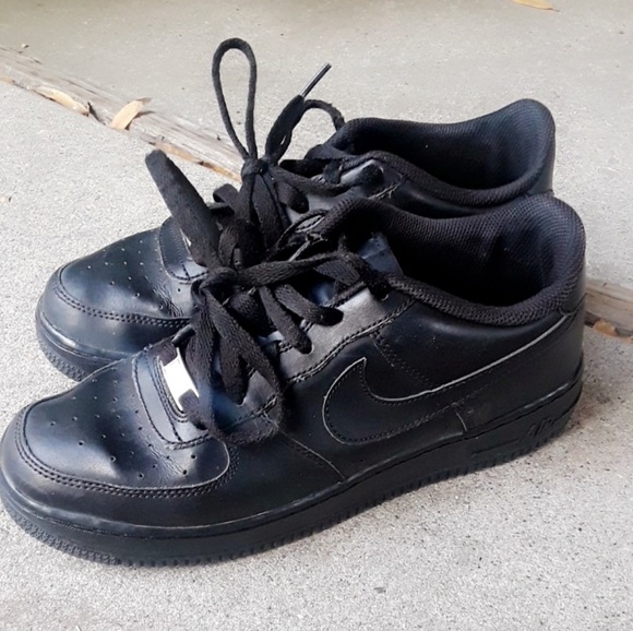 Air force 1s - Picture 2 of 2